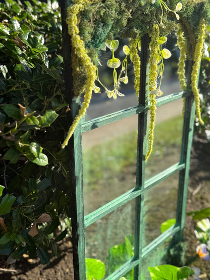 The Green Witch’s Gate image 0